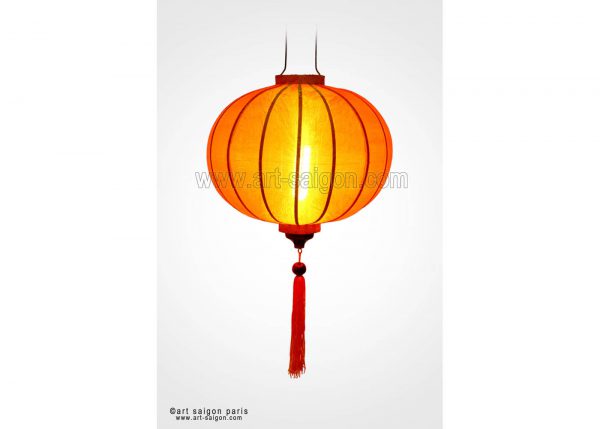 Lampion & Lanterne Asiatique en Soie, Bambou et Bois de couleur Orange de la ville Hoi An au Vietnam pour votre décoration. Article vendu par la Boutique Art-saigon.com