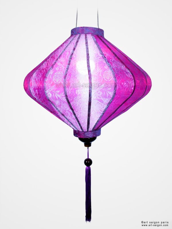 Lampion Traditionnel en Soie Mauve de la ville de Hoi An au Vietnam, Lanterne Asiatique en Tissu, Bambou et Bois |Décoration et Artisanat d'Asie - Article vendu par la Boutique Art-saigon.com