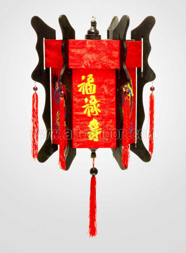 Lampion en Bois et Soie Rouge Brodé H40cm - Lanterne Tissu Asiatique (réf. LSB-45RD) – Image 3