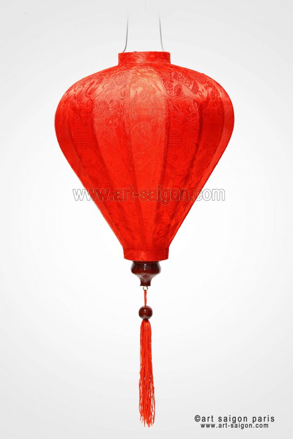 Lampion Traditionnel en Soie Rouge de la ville de Hoi An au Vietnam, Lanterne Asiatique en Tissu, Bambou et Bois. Article vendu par la Boutique Art-saigon.com