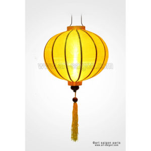 Lampion en Soie Jaune de la ville de Hoi An au Vietnam, Lanterne Asiatique en Tissu, Bambou et Bois. Article vendu par la Boutique Art-saigon.com