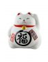 Maneki neko est un chat japonais porte bonheur, chance et fortune. Cette tirelire est en argile de couleur blanc fabriqué au Japon. Article vendu par Art-saigon.com