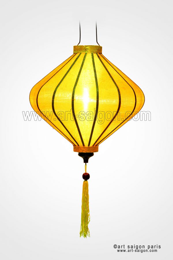 Lampion Traditionnel en Soie Jaune de la ville de Hoi An au Vietnam, Lanterne Asiatique en Tissu, Bambou et Bois |Décoration et Artisanat Asiatique - Article vendu par la Boutique Art-saigon.com