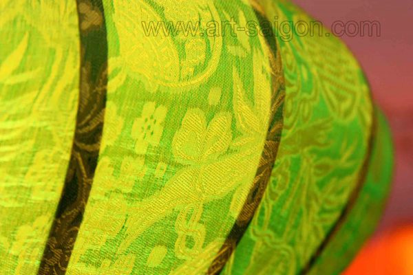 Lampion en Soie Vert M - Ø33cm - Lanterne Tissu du Vietnam (réf. M25-V) – Image 4