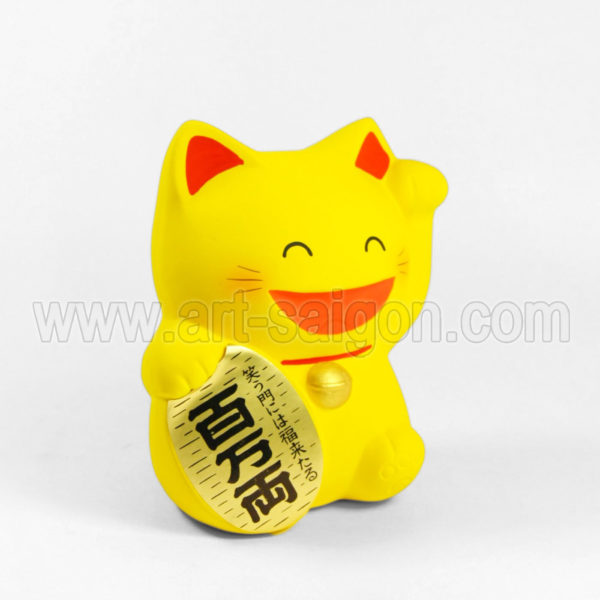 daruma porte bonheur japonais japon argile jaune decoration asiatique art-saigon