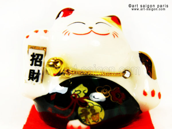 maneki neko chat porte bonheur japonais japon porcelaine blanc decoration asiatique art-saigon