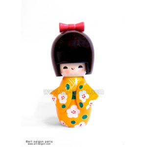 kokeshi poupée japonaise japon bois decoration asiatique art-saigon jaune