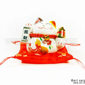 maneki neko chat porte bonheur japonais japon porcelaine blanc decoration asiatique art-saigon