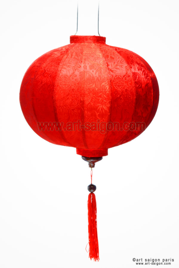 Lampion Traditionnel en Soie Rouge de la ville de Hoi An au Vietnam, Lanterne Asiatique en Tissu, Bambou et Bois. Article vendu par la Boutique Art-saigon.com