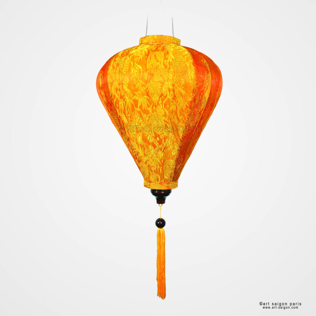 Lampion Traditionnel en Soie Orange de la ville de Hoi An au Vietnam, Lanterne Asiatique en Tissu, Bambou et Bois. Article vendu par la Boutique Art-saigon.com