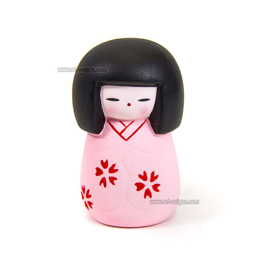 Tirelire poupée japonaise 16 cm (1 modèle aléatoire)