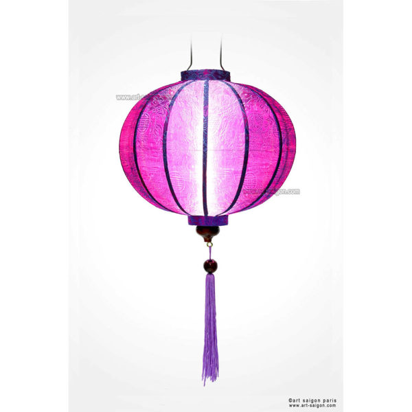 Lampion Traditionnel en Soie Mauve de la ville de Hoi An au Vietnam, Lanterne Asiatique en Tissu, Bambou et Bois |Décoration et Artisanat Asiatique - Article vendu par la Boutique Art-saigon.com