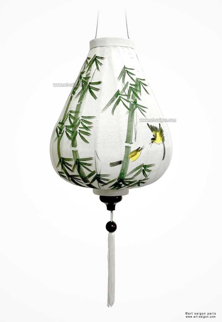 Lampion en Tissu de Lin de la ville de Hoi An au Vietnam peint à la main. Motif Bambou et Couple d'oiseaux. Lanterne Asiatique en Tissu, Bambou et Bois. Article vendu par la Boutique Art-saigon.com