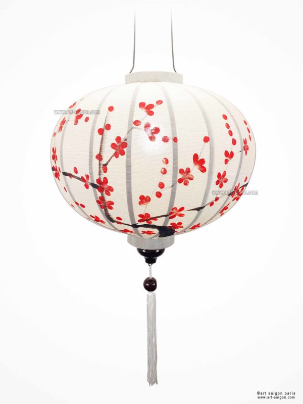 Lampion en Tissu de Lin de la ville de Hoi An au Vietnam peint à la main. Motif Fleur de Cerisier. Lanterne Asiatique en Tissu, Bambou et Bois. Article vendu par la Boutique Art-saigon.com