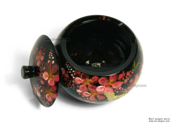 Boite Ronde en Bois Laqué Noir, Motif Fleurs de Cerisier Rouges. Décoration et Artisanat du Vietnam. Article vendu par la Boutique Art-saigon.com