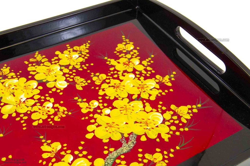 Plateau en Bois Laqué Rouge, Motif Fleurs de Cerisier Jaunes. Décoration et Artisanat du Vietnam. Article vendu par la Boutique Art-saigon.com
