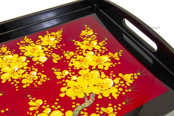 Plateau en Bois Laqué Rouge, Motif Fleurs de Cerisier Jaunes. Décoration et Artisanat du Vietnam. Article vendu par la Boutique Art-saigon.com