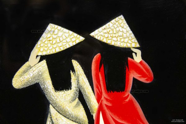 Tableau en Bois Laqué et Coquille d'Œuf, Motif Femmes Vietnamiennes. Décoration et Artisanat du Vietnam. Article vendu par la Boutique Art-saigon.com