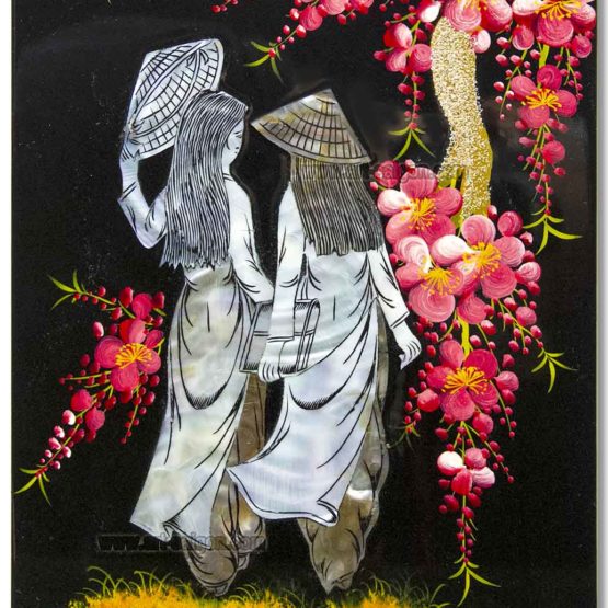 Tableau en Bois Laqué et Nacre, Motif Femmes Vietnamiennes et Fleurs de Cerisier. Décoration et Artisanat du Vietnam. Article vendu par la Boutique Art-saigon.com