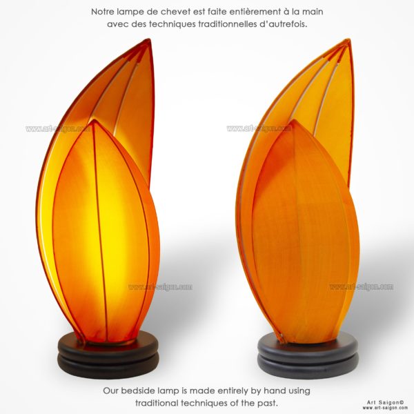 Lampe de Chevet en Pétale de Lotus en Tissu de Soie Orange, Lampe de Table de Hoi An au Vietnam. Fabrication Artisanale. Article vendu par la Boutique Art-saigon.com