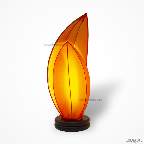 Lampe de Chevet en Pétale de Lotus en Tissu de Soie Orange, Lampe de Table de Hoi An au Vietnam. Fabrication Artisanale. Article vendu par la Boutique Art-saigon.com