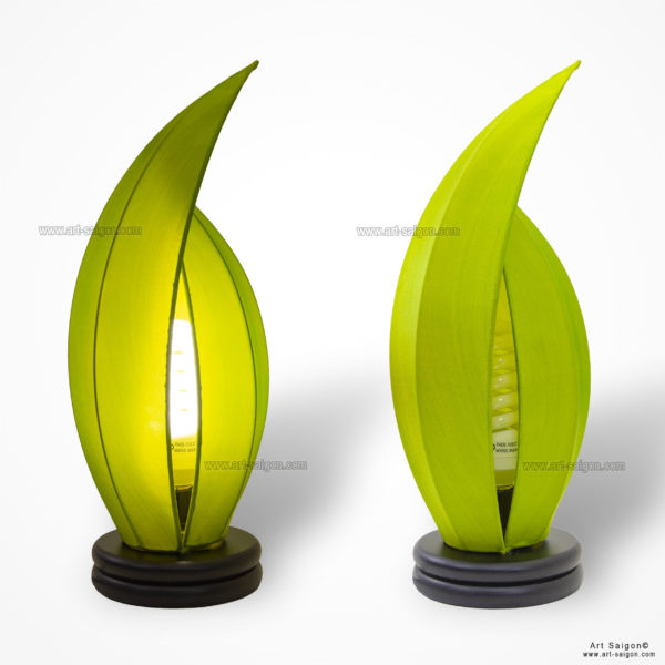 Lampe de Chevet en Pétale de Lotus en Tissu de Soie Vert, Lampe de Table de Hoi An au Vietnam. Fabrication Artisanale. Article vendu par la Boutique Art-saigon.com