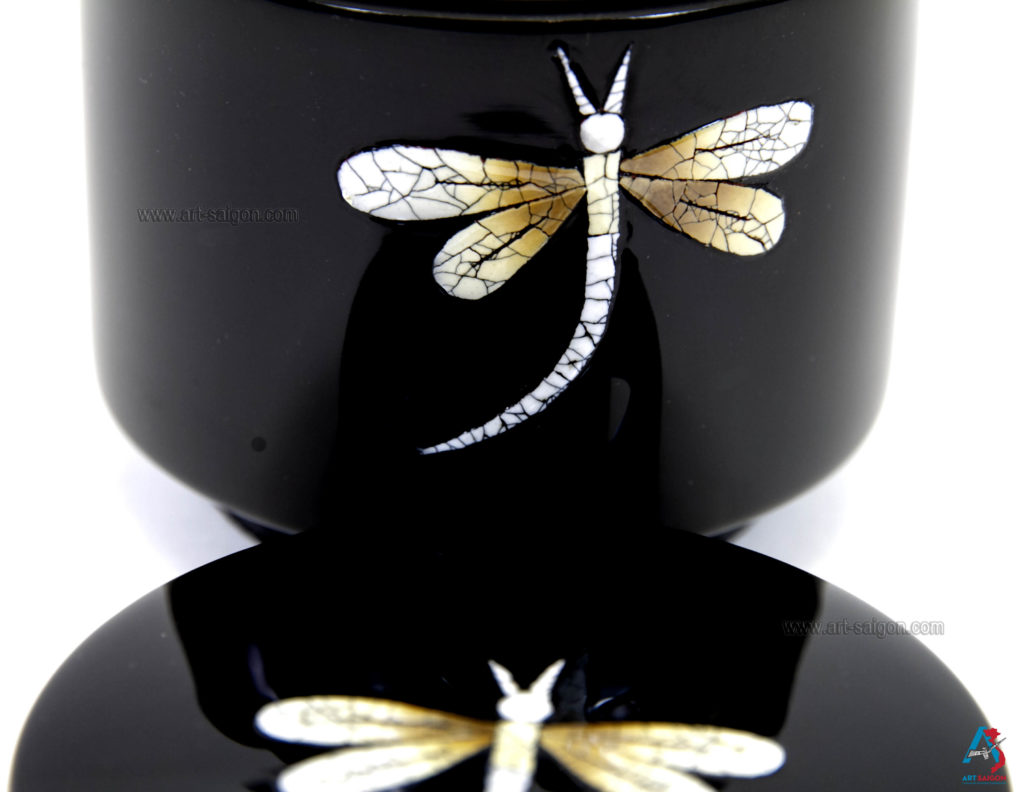 Boîte en Bois Laqué Noir, Fabriqué à la main, Motif Libellule | Décoration et Artisanat Asiatique - Article vendu par la Boutique Art-Saigon.com