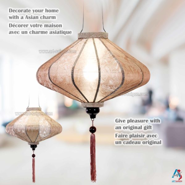 Lampion Asiatique en Soie Champagne Rosé de la ville de Hoi An au Vietnam, Lanterne Traditionnel en Tissu, Bambou et Bois | Décoration et Artisanat Asiatique - Article vendu par la Boutique Art-saigon.com