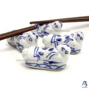 Support Porte Baguette en Porcelaine Blanc et Bleu de Chine, Fabriqué en Chine | Décoration et Artisanat Asiatique - Article vendu par la Boutique Art-saigon.com