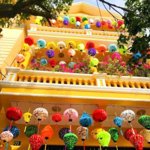 Ville-hoi-an-vietnam-asiatique-lanterne-lampion-bois-soie-art-saigon.com-1-W-300x300 Hội An, la ville des lanternes du Vietnam