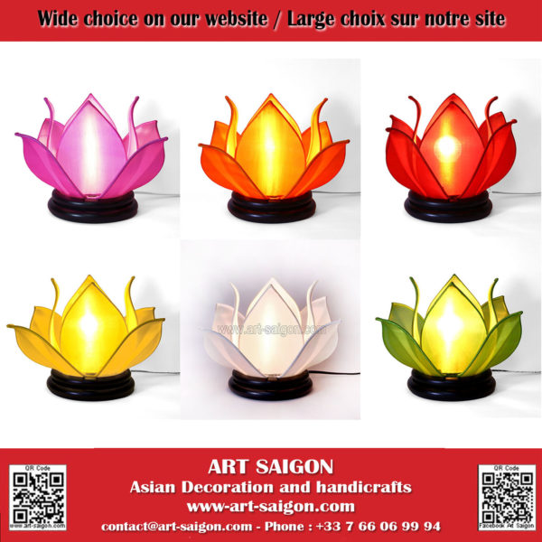 Lampe de Chevet Lotus en Soie de la ville de Hoi An au Vietnam, Lampe Traditionnelle en Tissu et Bois | Décoration et Artisanat Asiatique - Article vendu par la Boutique Art-saigon.com