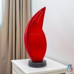Lampe de Chevet en Pétale de Lotus en Tissu de Soie Rouge, Lampe de Table de Hoi An au Vietnam. Fabrication Artisanale. Article vendu par la Boutique Art-saigon.com