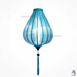 Lampion Asiatique en Soie Bleu Clair de la ville de Hoi An au Vietnam, Lanterne Traditionnel en Tissu, Bambou et Bois | Décoration et Artisanat Asiatique - Article vendu par la Boutique Art-saigon.com