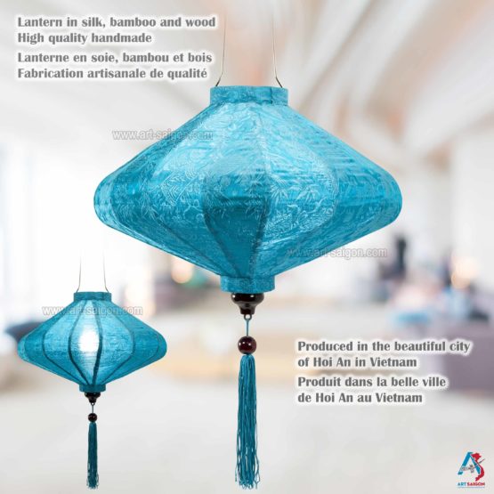 Lampion Asiatique en Soie Bleu Clair de la ville de Hoi An au Vietnam, Lanterne Traditionnel en Tissu, Bambou et Bois | Décoration et Artisanat Asiatique - Article vendu par la Boutique Art-saigon.com