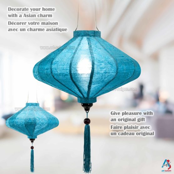 Lampion Asiatique en Soie Bleu Clair de la ville de Hoi An au Vietnam, Lanterne Traditionnel en Tissu, Bambou et Bois | Décoration et Artisanat Asiatique - Article vendu par la Boutique Art-saigon.com