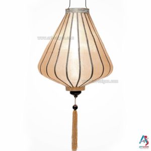 Lampion Asiatique en Soie Champagne Rosé de la ville de Hoi An au Vietnam, Lanterne Traditionnel en Tissu, Bambou et Bois | Décoration et Artisanat Asiatique - Article vendu par la Boutique Art-saigon.com