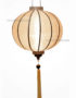 Lampion Asiatique en Soie Champagne Rosé de la ville de Hoi An au Vietnam, Lanterne Traditionnel en Tissu, Bambou et Bois | Décoration et Artisanat Asiatique - Article vendu par la Boutique Art-saigon.com