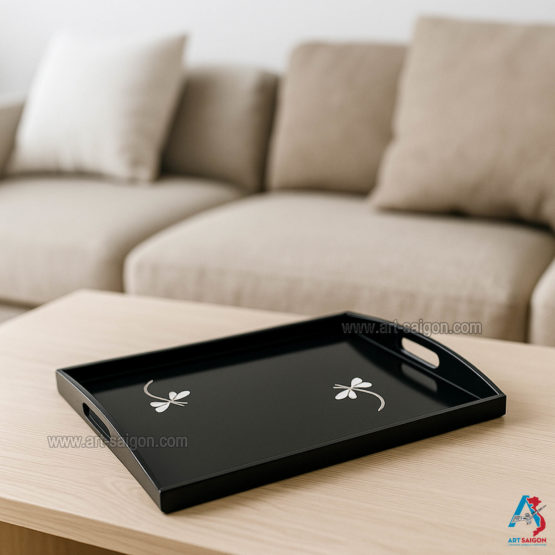 Plateau en Bois Laqué Noir, Motif Libellule en coquille d'd’œuf. Décoration et Artisanat du Vietnam. Article vendu par la Boutique Art-saigon.com