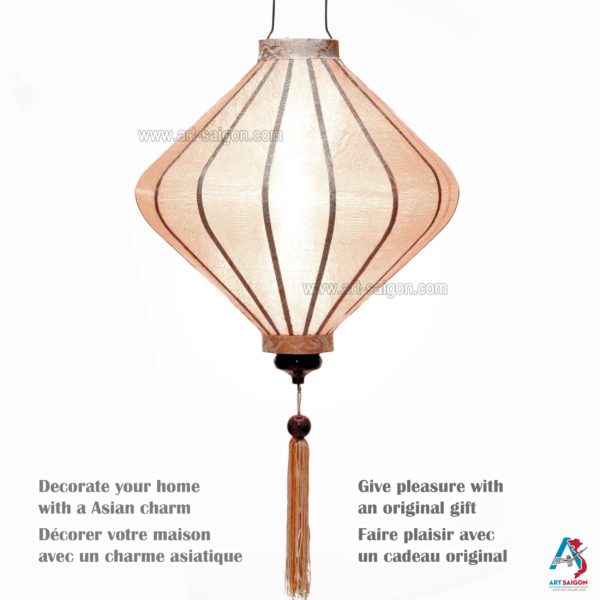 Lampion Asiatique en Soie Champagne Rosé de la ville de Hoi An au Vietnam, Lanterne Traditionnel en Tissu, Bambou et Bois | Décoration et Artisanat Asiatique - Article vendu par la Boutique Art-saigon.com
