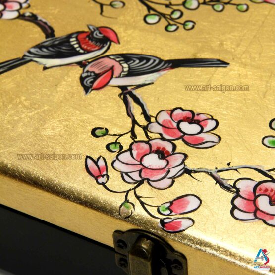 Boite Bijoux en Bois Laqué Doré, Motif Couple d'Oiseaux et Fleurs de Cerisier. Décoration et Artisanat du Vietnam. Article vendu par la Boutique Art-saigon.com