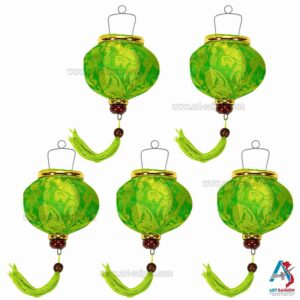 Lampion Asiatique en Soie Vert de la ville de Hoi An au Vietnam, Lanterne Traditionnel en Tissu, Bambou et Bois | Décoration et Artisanat Asiatique - Article vendu par la Boutique Art-saigon.com