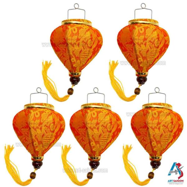 Lampion Asiatique en Soie Orange de la ville de Hoi An au Vietnam, Lanterne Traditionnel en Tissu, Bambou et Bois | Décoration et Artisanat Asiatique - Article vendu par la Boutique Art-saigon.com