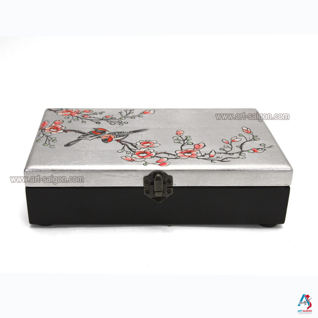 Boite Bijoux en Bois Laqué Argenté "Couple d’oiseaux et Fleurs de Cerisier". Décoration et Artisanat du Vietnam. Article vendu par la Boutique Art-saigon.com