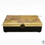 Boite Bijoux en Bois Laqué Doré "Couple d’oiseaux et Fleurs de Cerisier". Décoration et Artisanat du Vietnam. Article vendu par la Boutique Art-saigon.com