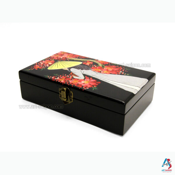 Boite Bijoux en Bois Laqué "Femme Vietnamienne et Fleurs de Cerisier". Décoration et Artisanat du Vietnam. Article vendu par la Boutique Art-saigon.com