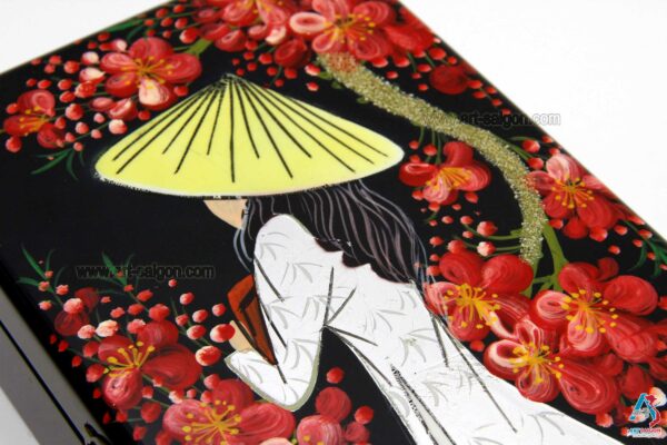 Boite Bijoux en Bois Laqué "Femme Vietnamienne et Fleurs de Cerisier". Décoration et Artisanat du Vietnam. Article vendu par la Boutique Art-saigon.com