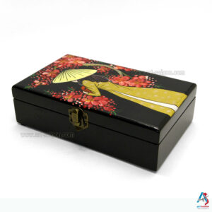 Boite Bijoux en Bois Laqué "Femme Vietnamienne et Fleurs de Cerisier". Décoration et Artisanat du Vietnam. Article vendu par la Boutique Art-saigon.com