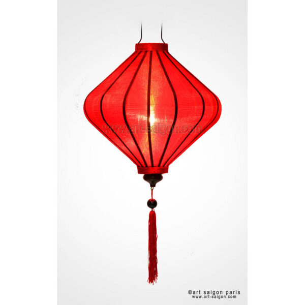 Lampion & Lanterne Asiatique en Soie, Bambou et Bois de couleur Rouge de la ville Hoi An au Vietnam pour votre décoration. Article vendu par la Boutique Art-saigon.com