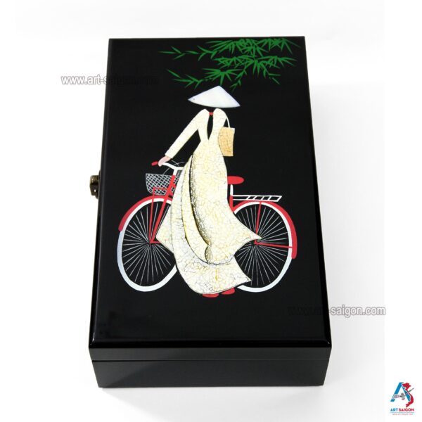 Boite Bijoux en Bois Laqué, Femme Vietnamienne. Décoration et Artisanat du Vietnam. Article vendu par la Boutique Art-saigon.com