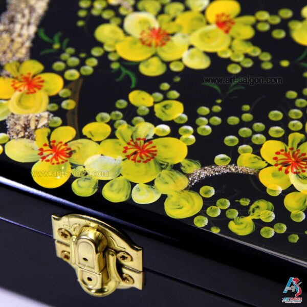 Boite Bijoux en Bois Laqué Noir, Motif Fleurs de Cerisier. Décoration et Artisanat du Vietnam. Article vendu par la Boutique Art-saigon.com